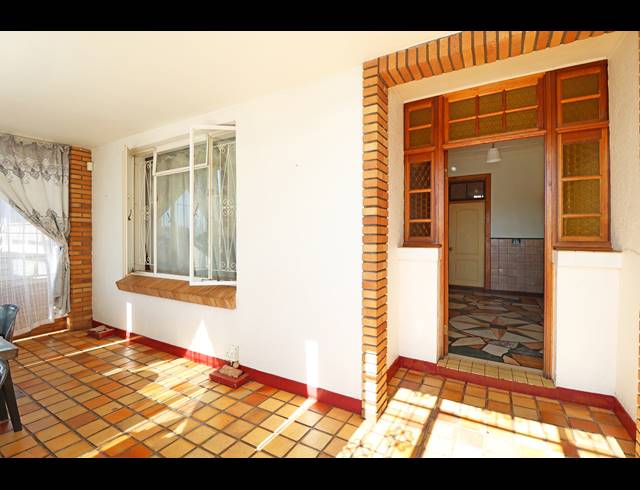 2 BEDROOM HOUSE FOR SALE IN WESTDENE
